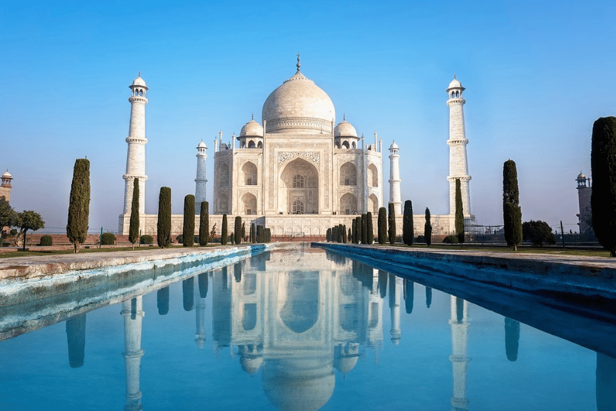 Agra Taj Mahal taxi tour from Ahmedabad — Uttar Pradesh