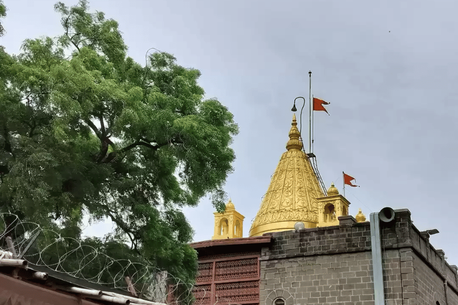 Shirdi Sai Baba darshan taxi from Ahmedabad — Maharashtra